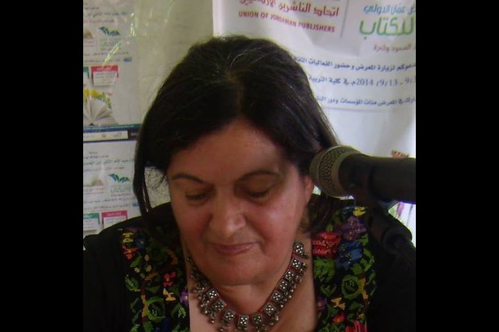 روز شوملي تطلق كتابها "طبيعة غير صامتة"