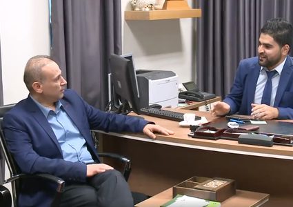 طالب يستلم عمادة كلية القانون لمدة يوم