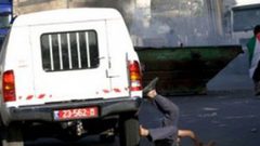 مستوطن يدهس طفلًا من قرية حارس