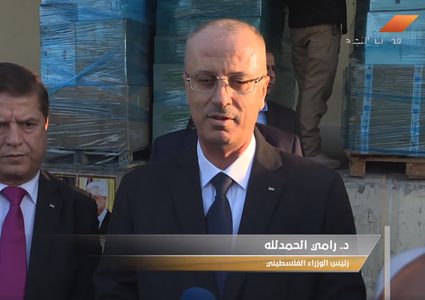 قافلة جديدة تتكون من ٢٢ شاحنة إلى قطاع غزة (فيديو)