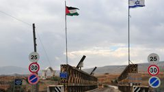 الأردن يعيد 5 إسرائيليين دخلوا أراضيه