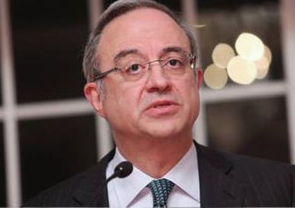 هل نحن في عصر ما بعد الديمقراطية والعولمة؟