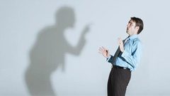 قلة الثقة بالنفس سببها إشارات في عقل الإنسان