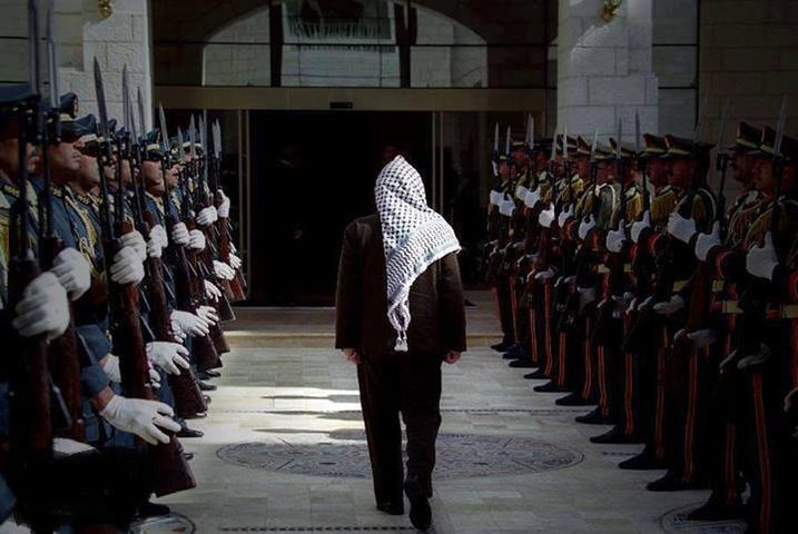 الشهيد الراحل أبو عمار في نابلس..لقطات نادرة