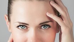 كيف تقومين بحماية بشرتك والعناية بها