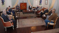 الحريري التقت وفدًا فلسطينيًّا - أبو العردات لـ"النجاح": هذا موقفنا من الأزمة