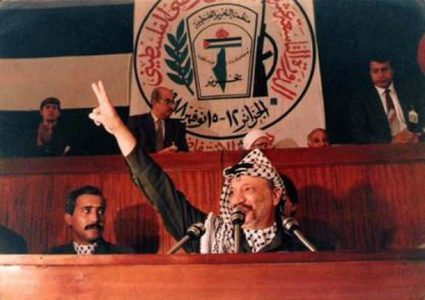 15/11"أبو عمار" يعلن قيام دولة فلسطين(فيديو)