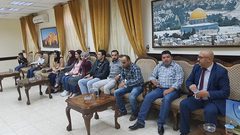 "باص النجاح" يتجول في مدينة القمر "أريحا"