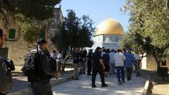تحت حراسة مشددة .. اقتحامات جديدة للأقصى