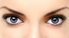 عيناك الصغيرتان لم تعد مشكلة مع هذه الحيل في المكياج