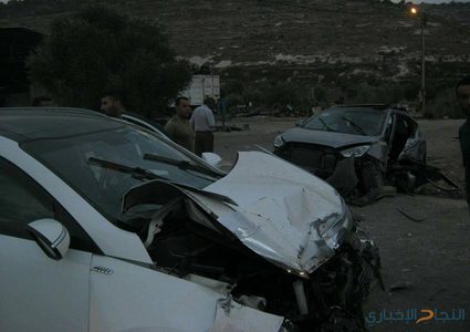 أربع إصابات بينها خطيرة بحادث تصادم بين شاحنة ومركبة