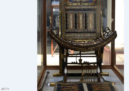 مصر تنفي الشائعات بشأن "كرسي الملك وصولجانه"