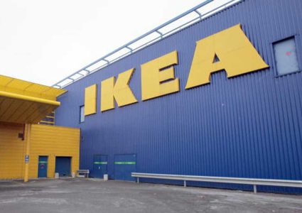 بعد مأساة جديدة.. إيكيا المحرجة تعيد إعلان سحب قطع أثاث