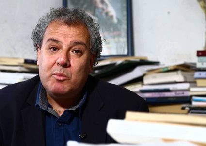 في تشرين أشعر أنني أحبك