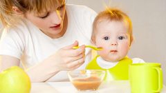 أمور مهمة في التعامل مع طفلك في شهوره الأولى