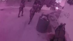 الاحتلال يزعم اعتقال خلية لإلقاء العبوات الناسفة