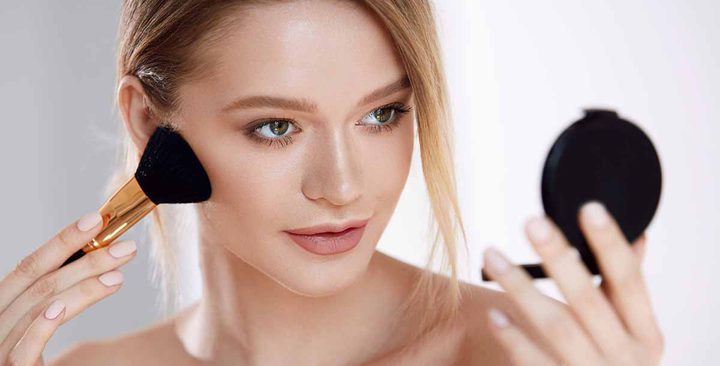 كيف تتفادين مشكلة تغير لون كريم الأساس الى اللون الرتقالي؟