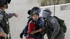 الاحتلال يعتقل طفلاً من بلدة سلوان