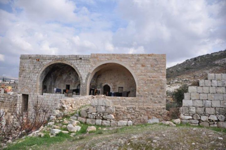 "قلعة دير سمعان الأثرية" هل تغدو أثرًا بعد عين بفعل الاستيطان؟