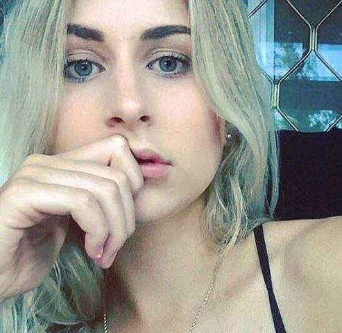 صورة "سيلفي" أودت بحياتها... وهكذا نعاها أصدقاؤها