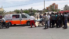 مصرع شاب وإصابة اثنين آخرين بحادث سير