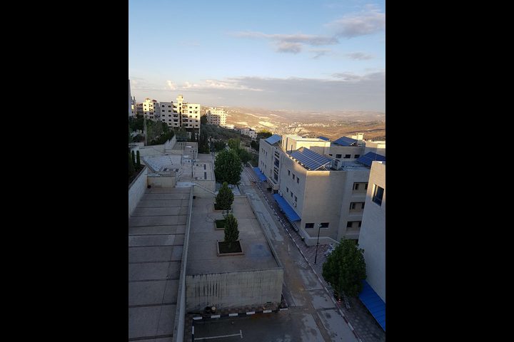 حالة الطقس: انخفاض على درجات الحرارة وعدم استقرار جوي