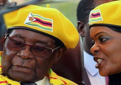 رحيل موغابي... صفقة وأرقام خيالية