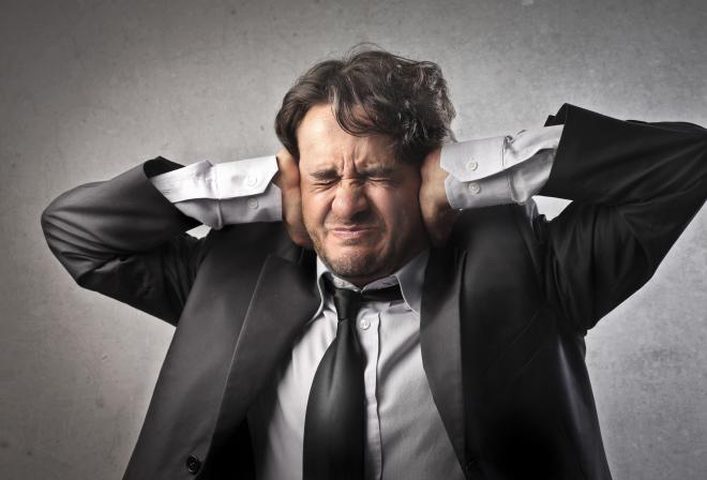 هل يعتبر حديث الإنسان مع نفسه أمراً طبيعياً