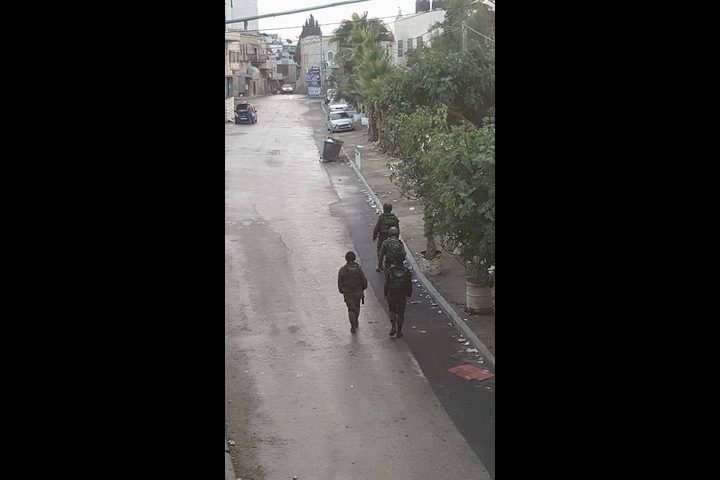 قوات الاحتلال تقتحم بلدة الخضر