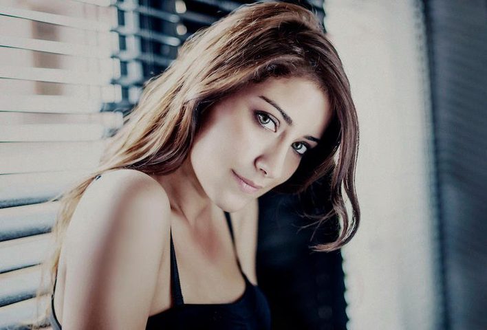 نجمة تركية تواجه السكري والسرطان بشجاعة