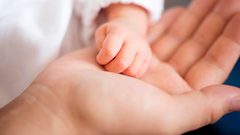 قصة غريبة وراء إسم هذا الرضيع