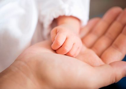 قصة غريبة وراء إسم هذا الرضيع
