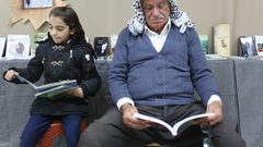 السبعيني فايز والزهرة نوران: القراءة حياة...