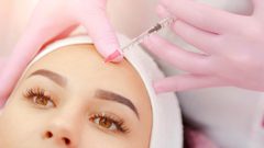 هل حقن الجبهة ورفع الحاجبين بالبوتكس هو الخيار الأمثل لك؟