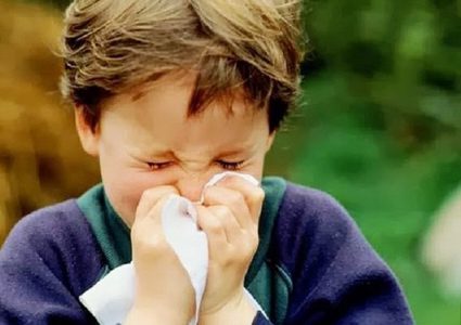 كيف نحمي الأطفال من نزلات البرد؟