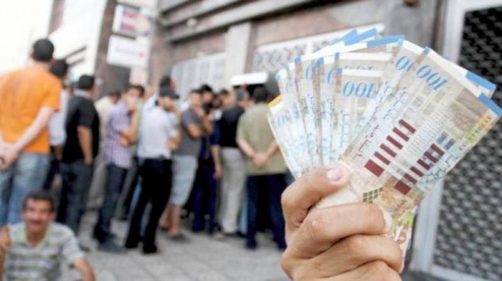 محلل سياسي: حماس أخرت الرواتب لتقول أنها لا تملك المال