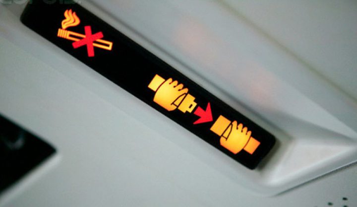 أسباب منع التدخين في الطائرات