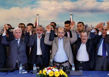 "مع التقيد الفوري بالقرار"...  "تريُّث" هام لتثبيت "المصالحة" على قدميها