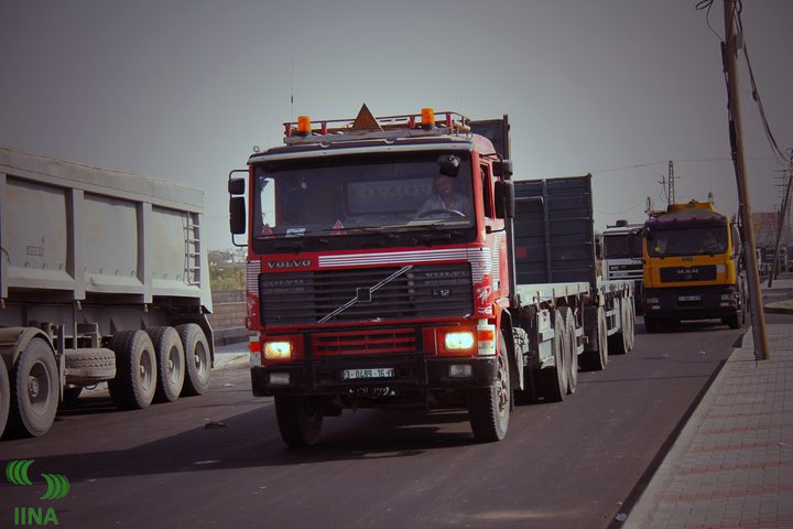 إضراب "سلطة المعابر" يغلق "كرم أبو سالم"