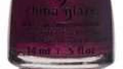 أحدث ألوان طلاء الأظافر المناسبة لك في فصل الخريف