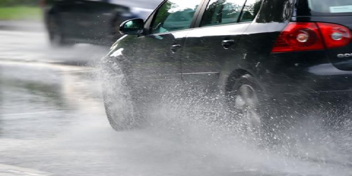 أهمية قياس الهواء في عجلات السيارة