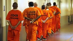 هرب من السجن لتأكله شاحنة جمع القمامة
