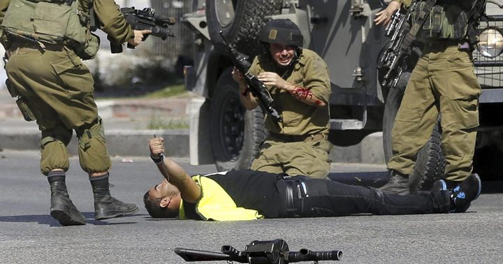 الشاباك يعتقل فلسطينيين بزعم علاقتهم بقتل جندي