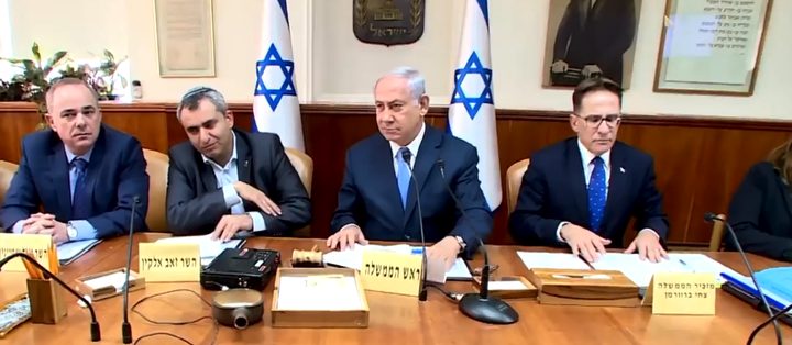 تشجيع وزير جيش الاحتلال للمستوطنين على قتل الفلسطينيين (فيديو)