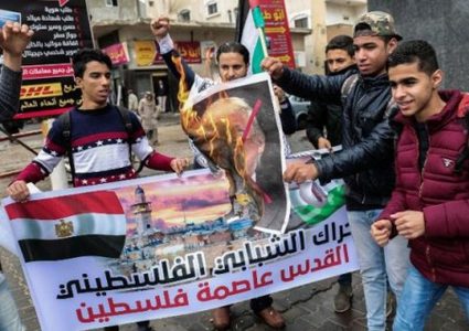 دعوات لأيام غضب وأمريكا تحذر رعاياها