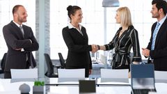 ماذا يجب أن ترتدي للذهاب إلى مقابلة عمل؟