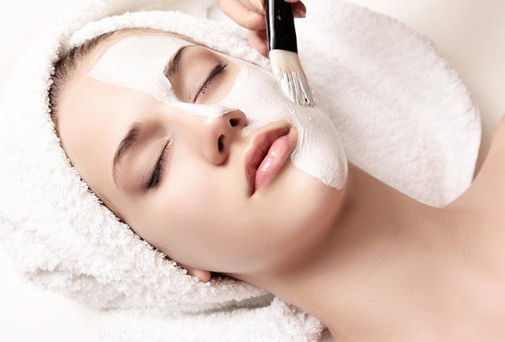 عناية بالبشرة بـ 5 أقنعة من مطبخك