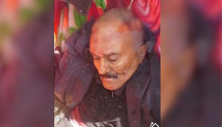 الحوثيون دفنوا علي صالح في مسقط رأسه خلافاً لوصيته