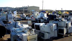 دراسة تحذر من مستوى النفايات الإلكترونية على مستوى العالم