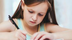 أسباب تدني دافعية الطفل للمذاكرة